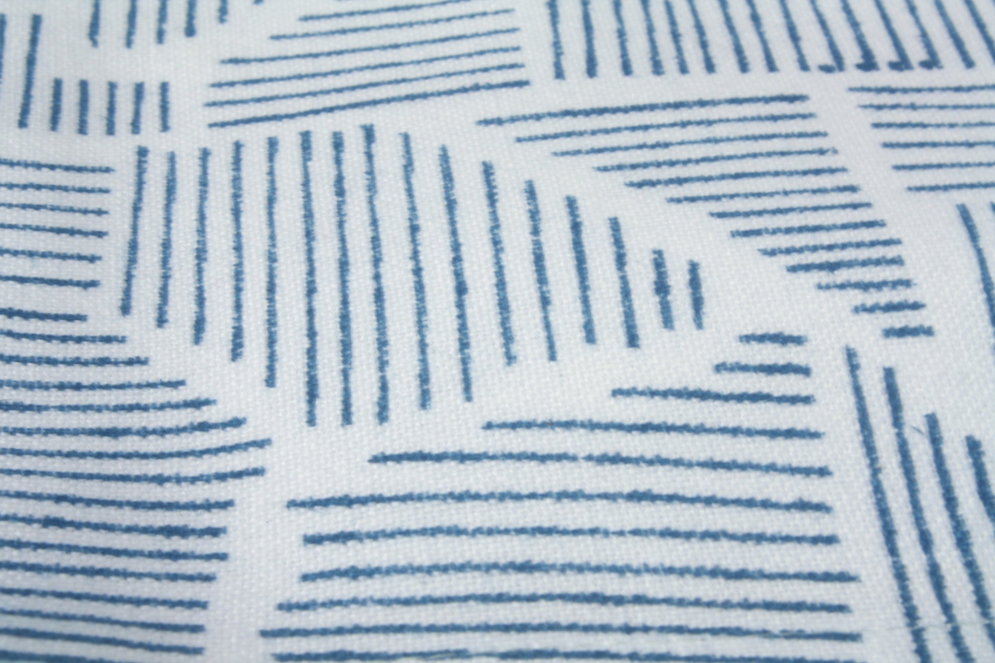 GEOMETRIC BLUE Runner