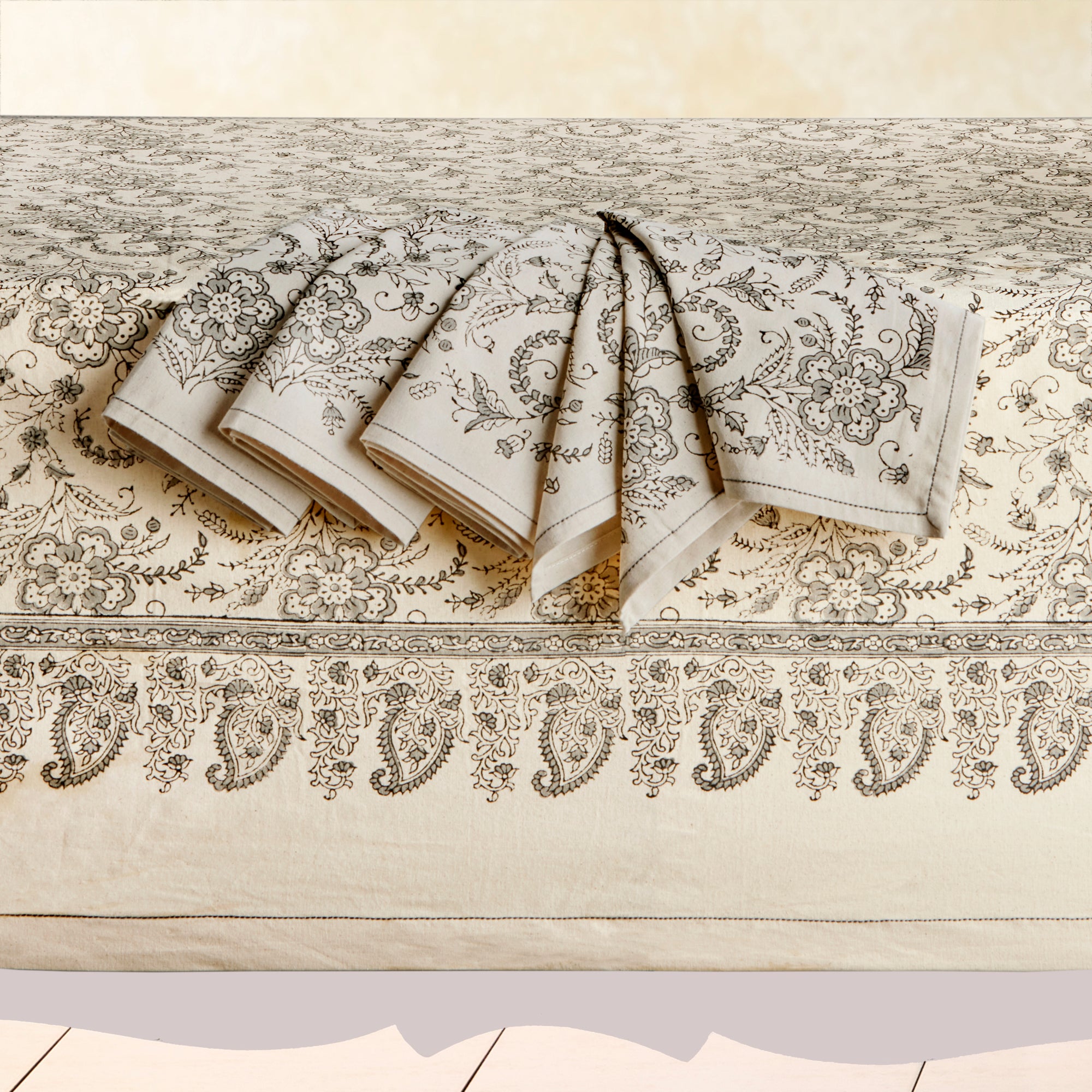 IVY SLATE Tablecloth