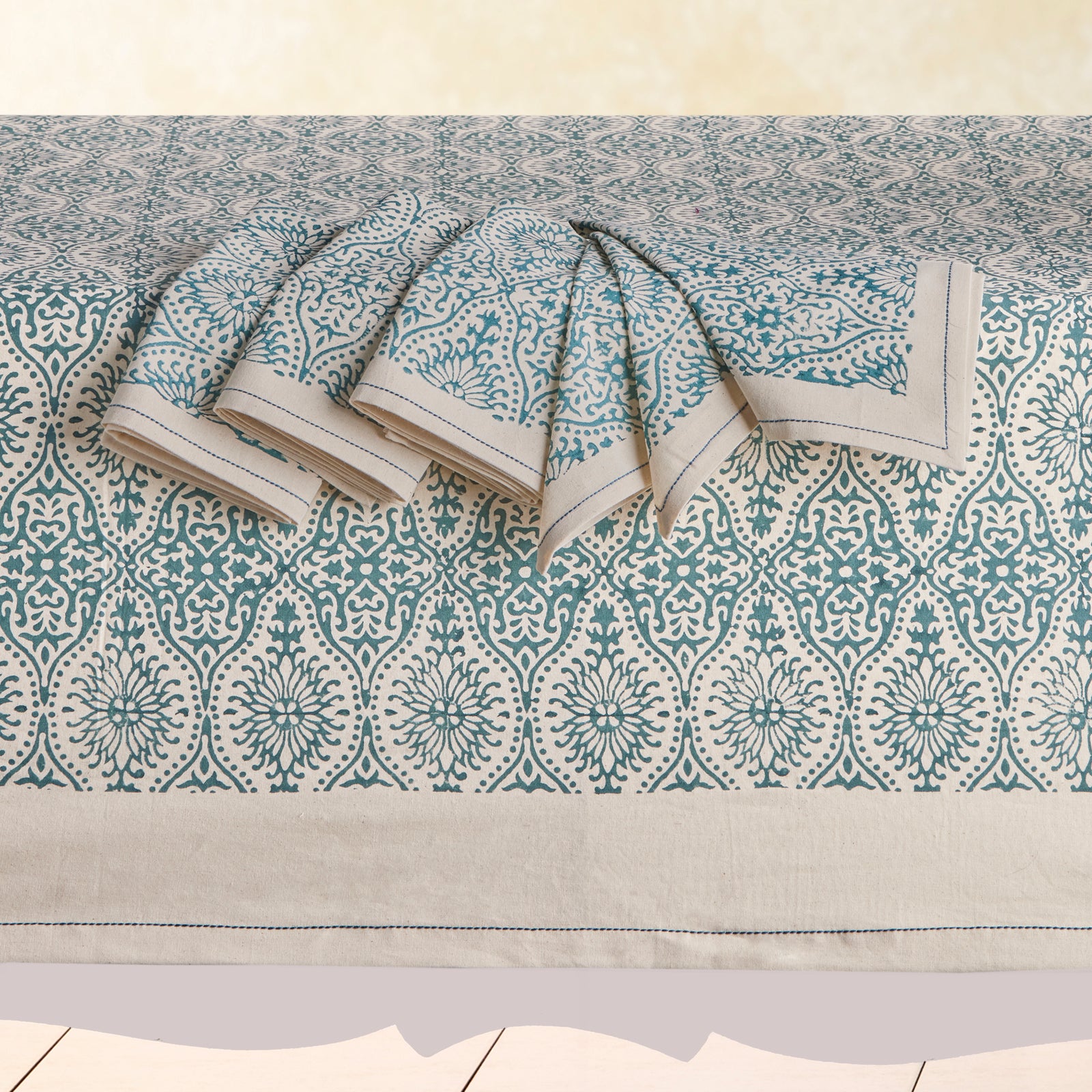 MOTIFS (Fog) Table Cloth