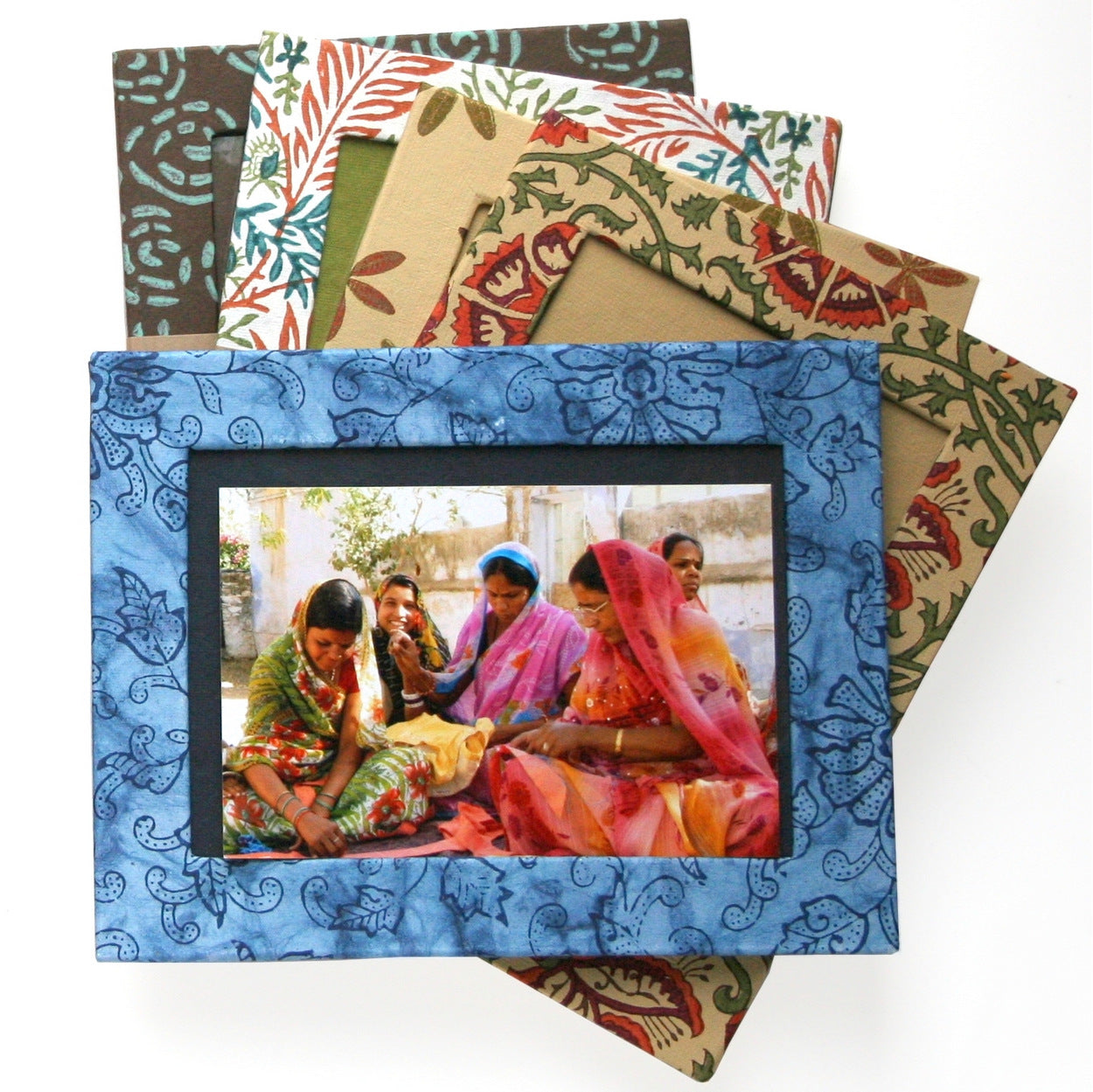 Fair Trade Tree-Free Single Photo Frame | Handmade Recycled Cotton Paper | Holds One 5" × 7" Photo | In Bloom