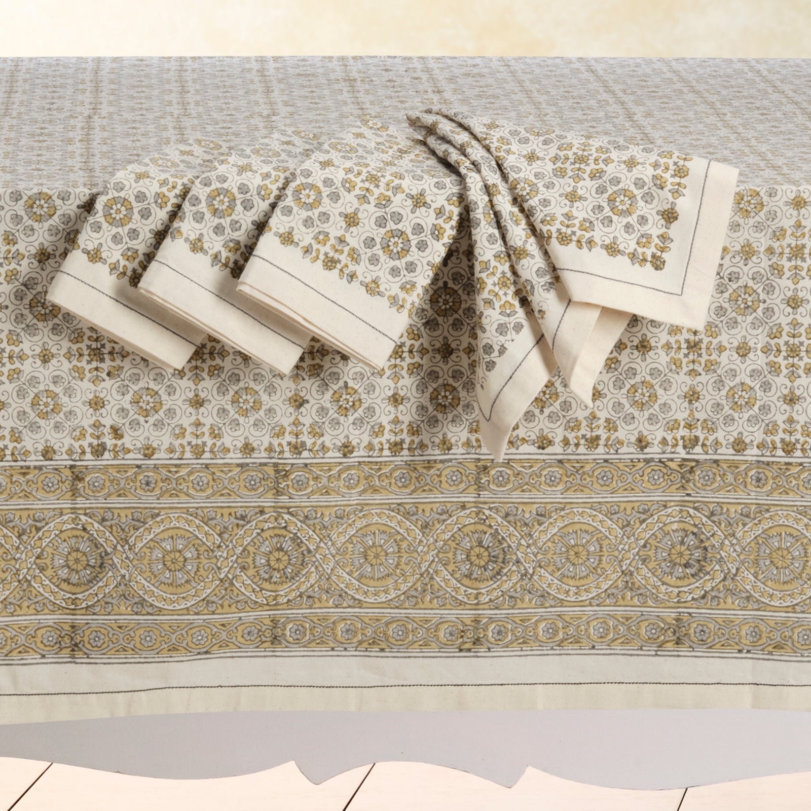 Hand Block Printed Cotton Napkins, Set of 4 | 18" × 18" | Lily